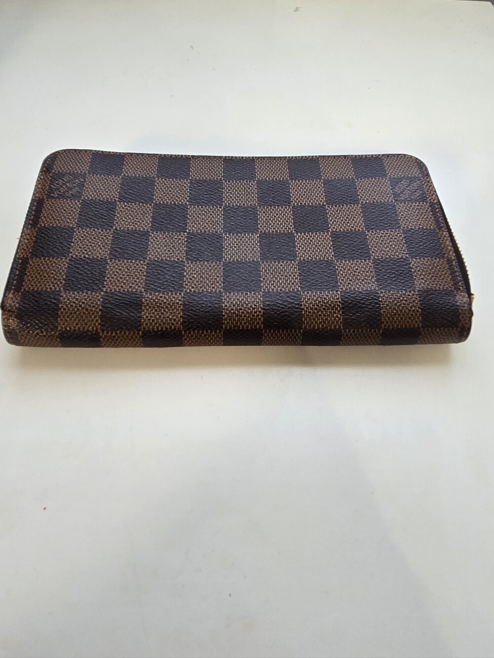 Women's LV Damier Ebene Zip-Around Wallet *missing zipper pull*